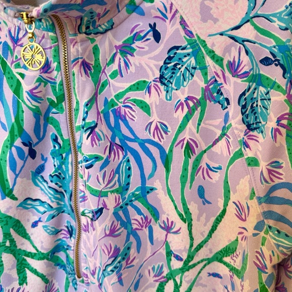 Lilly Pulitzer UPF 50+ Skipper Popover, Multi Secret Escape, M - Picture 6 of 10